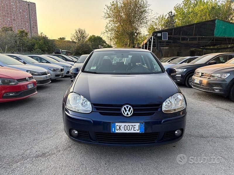 Usata VW Golf VI Comfortline 102 CV (75 kW) 2008 Blu Utilitaria