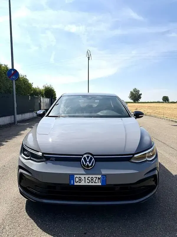 Usata VW Golf VIII R-line 150 CV (110 kW) 2020 Berlina