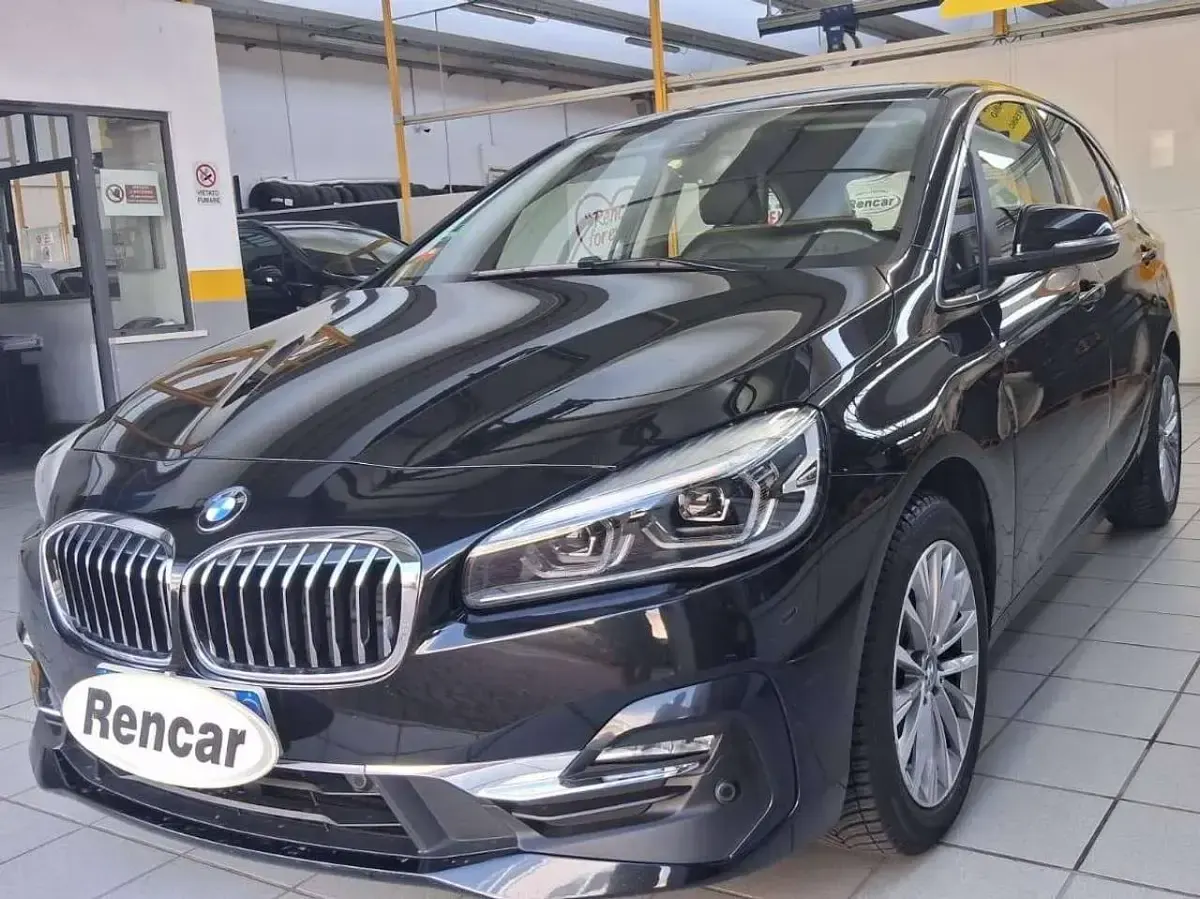 Usata BMW 216 Active Tourer Luxury Line 116 CV (85 kW) 2019 Nero Monovolume