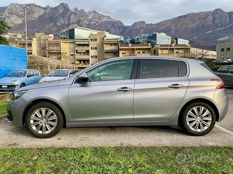 Usata Peugeot 308 130 CV (95 kW) 2018 Grigio Berlina