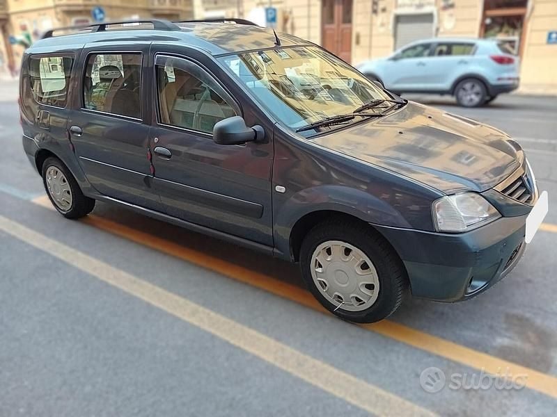 Usata Dacia Logan 87 CV (63 kW) 2008 Blu Berlina