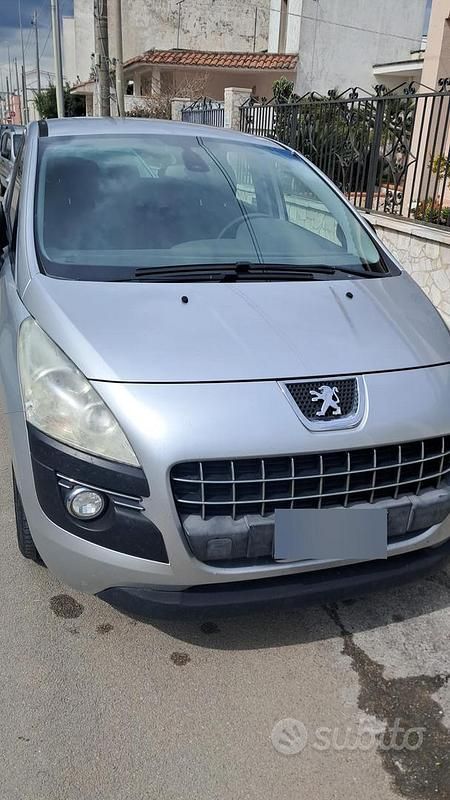 Usata Peugeot 3008 112 CV (82 kW) 2012 Grigio Station wagon