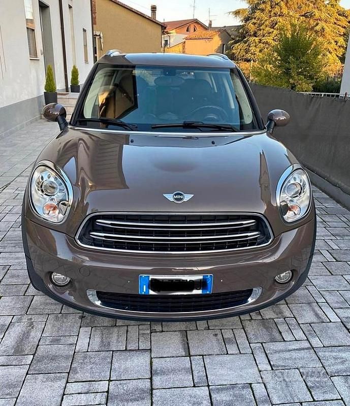 Marrone Usata 2015 Mini Cooper D Countryman Business SUV | 10.500 € (Buon prezzo) - Immagine 1/4