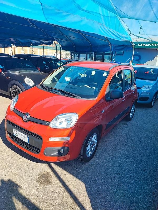Usata Fiat Panda Lounge 95 CV (69 kW) 2016 Arancione Utilitaria