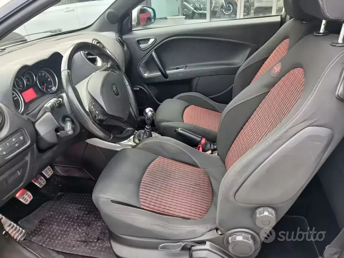 Usata Alfa Romeo MiTo Quadrifoglio Verde 170 CV (125 kW) 2010 Bianco Utilitaria