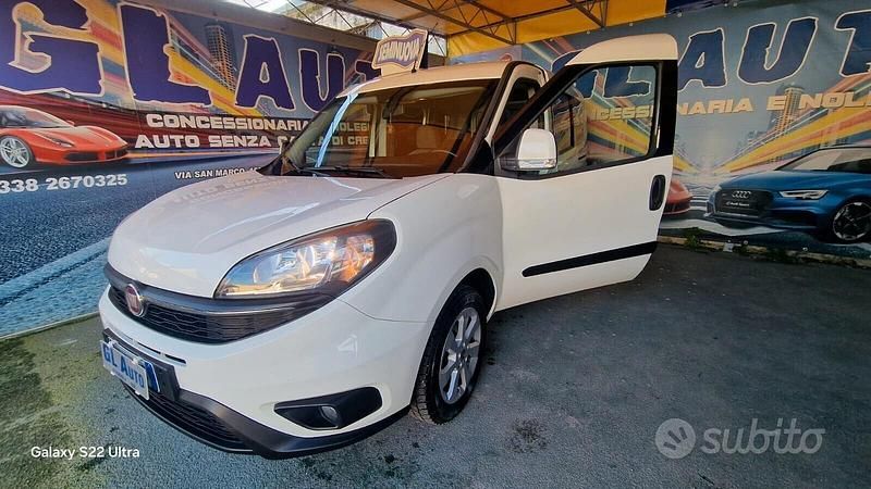 Usata Fiat Doblò Lounge 95 CV (69 kW) 2018 Bianco Monovolume