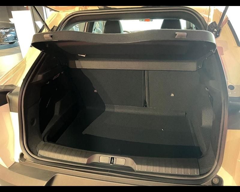 Nuova Alfa Romeo Junior 145 CV (106 kW) 2025 Bianco sempione SUV