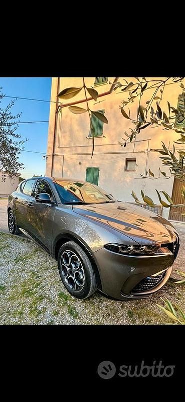 Usata Alfa Romeo Tonale Sprint 130 CV (95 kW) 2025 Grigio SUV
