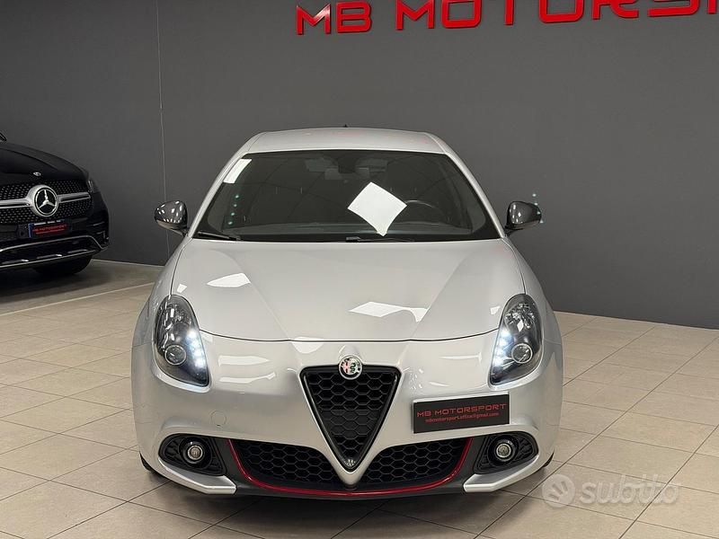 Usata Alfa Romeo Giulietta Super 120 CV (88 kW) 2017 Grigio Utilitaria