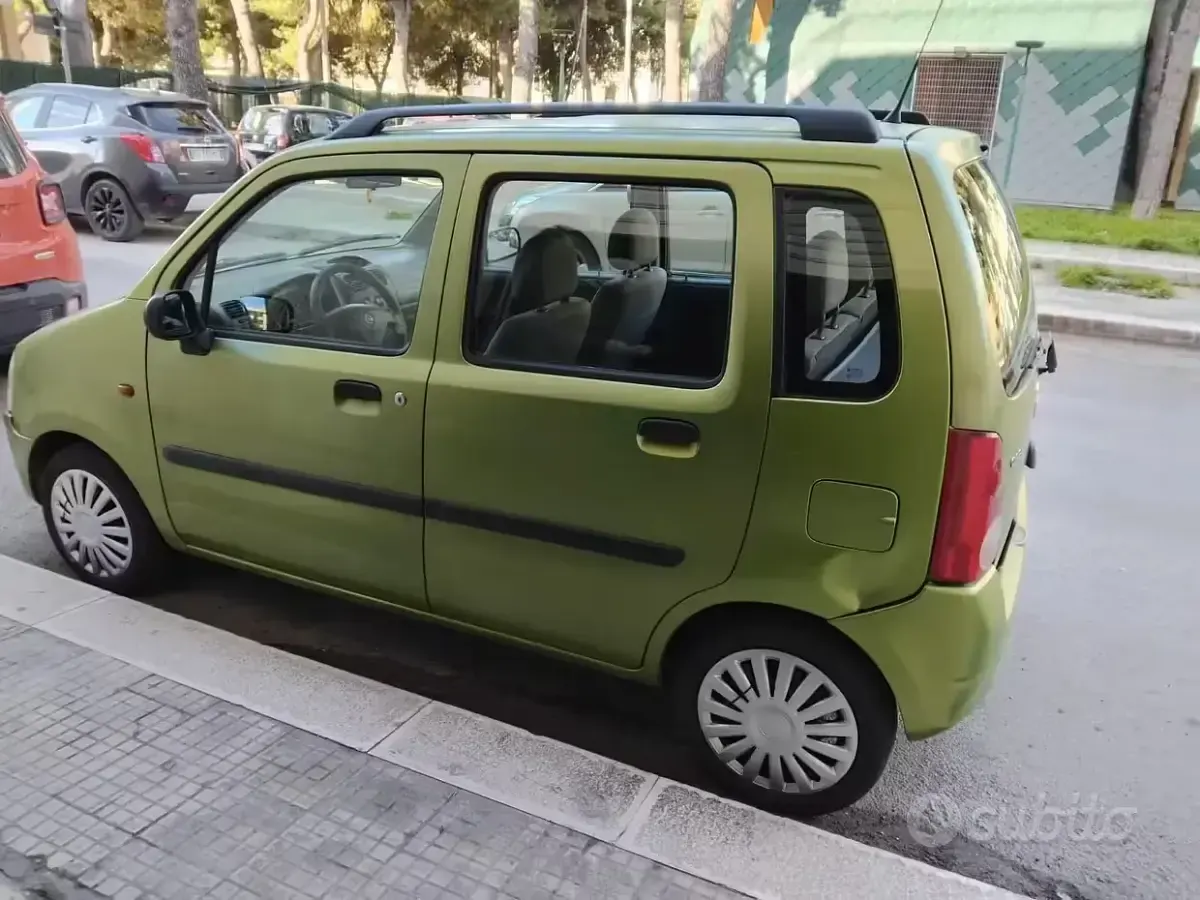 Usata Opel Agila 58 CV (42 kW) 2001 Verde Monovolume