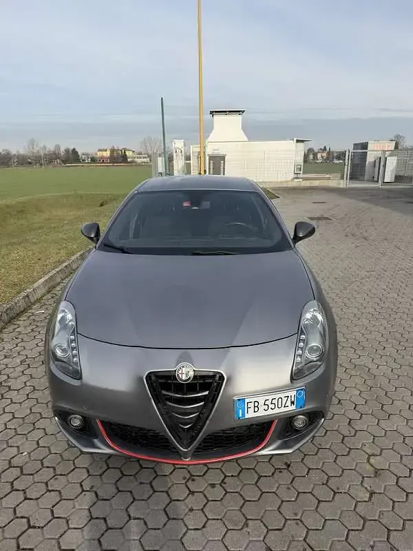 Usata Alfa Romeo Giulietta Sprint 174 CV (127 kW) 2015 Utilitaria