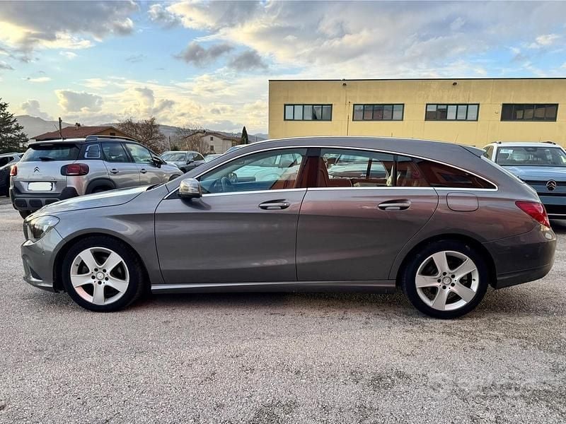 Usata Mercedes CLA180 Premium 109 CV (80 kW) 2016 Grigio Berlina