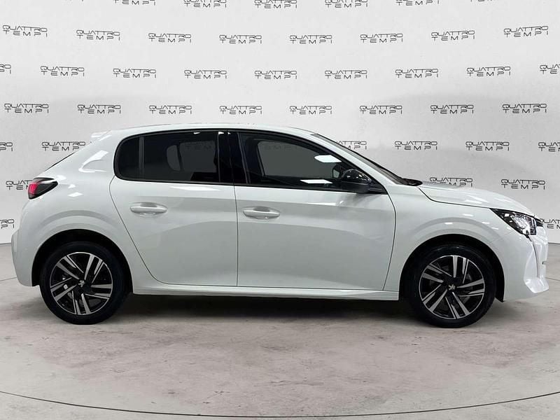 Usata Peugeot 208 Allure 101 CV (74 kW) 2023 Bianco Utilitaria