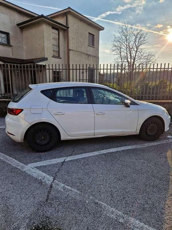 Usata Seat Leon Business 110 CV (80 kW) 2016 Berlina