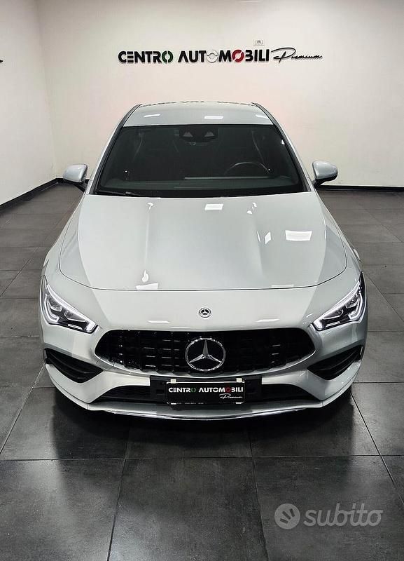 Usata Mercedes CLA200 Premium 150 CV (110 kW) 2023 Grigio Berlina