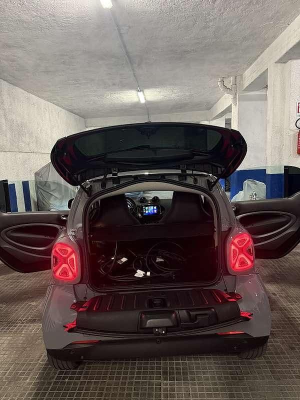 Usata Smart ForTwo Electric Drive Prime 60 kW (82 CV) 2022 Cabrio