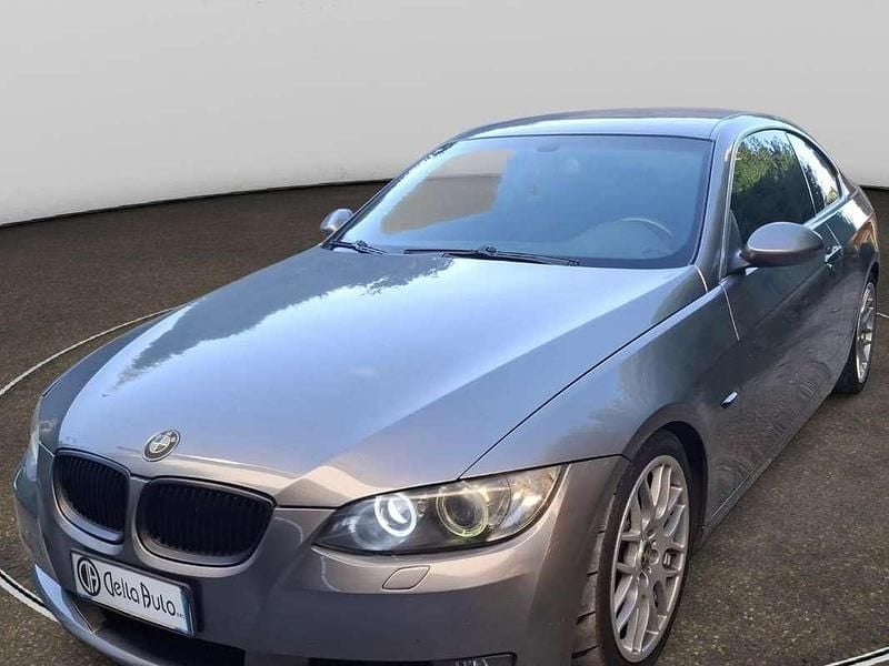 Grigio Usata 2008 BMW 335 Coupé | 22.300 € (Buon prezzo) - Immagine 1/4