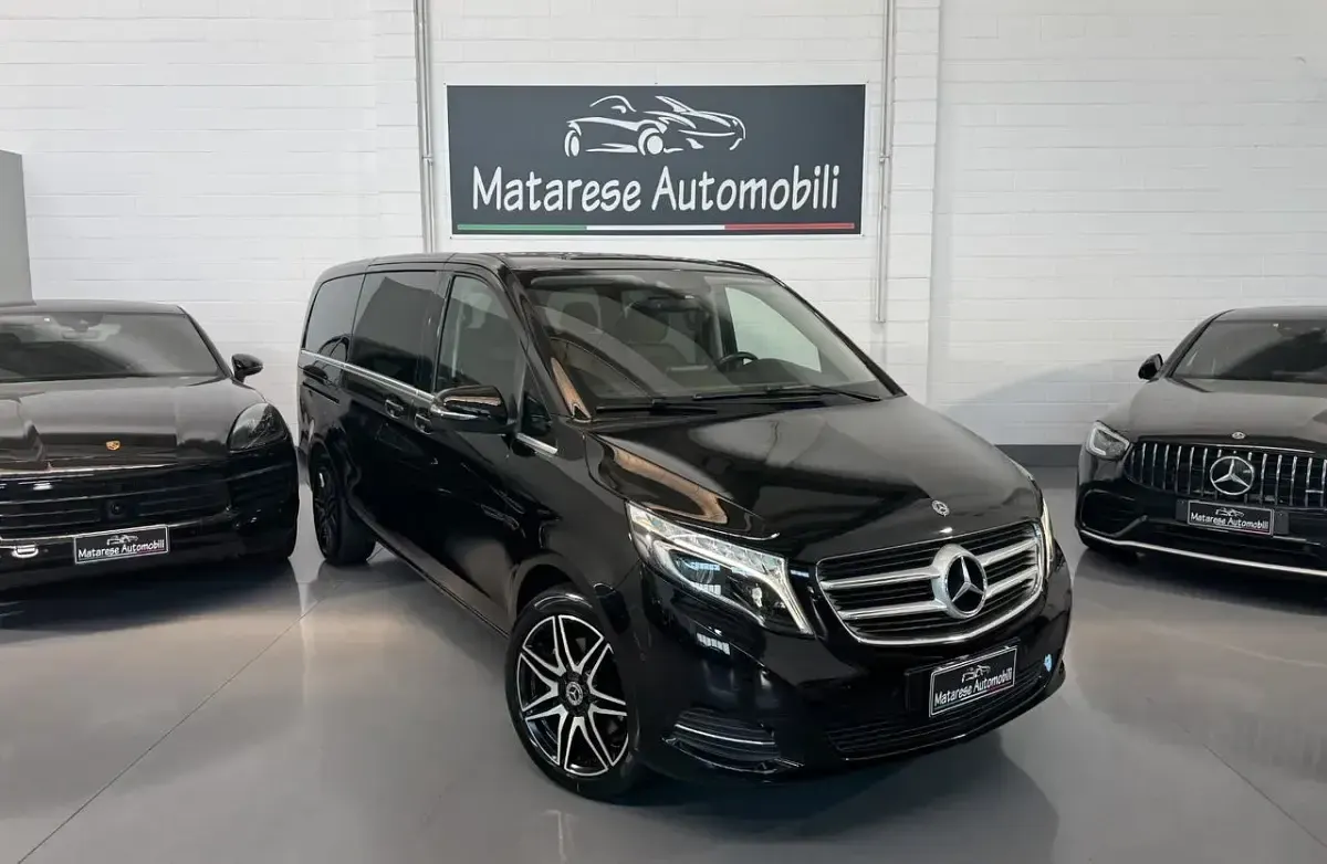 Usata Mercedes V250 Premium 190 CV (139 kW) 2018 Nero Monovolume