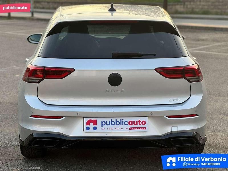 Usata VW Golf VIII R-line 131 CV (96 kW) 2021 Grigio Berlina