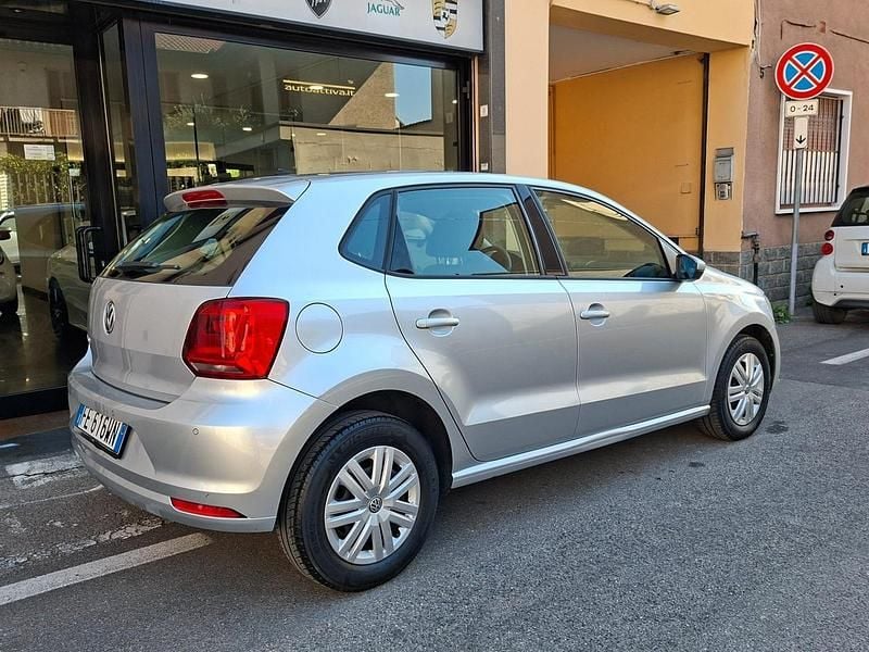 Usata VW Polo Trendline 60 CV (44 kW) 2016 Argento Berlina