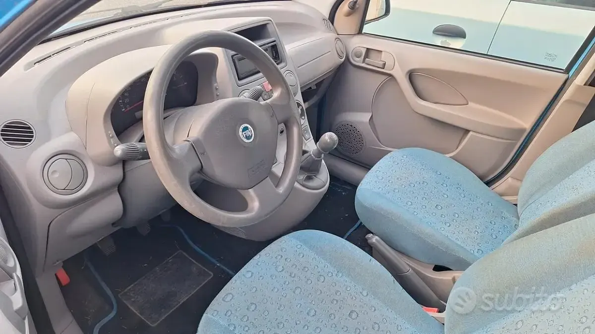 Usata Fiat Panda Active 54 CV (39 kW) 2003 Bluazzurro Utilitaria