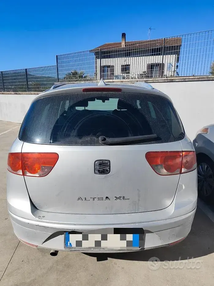 Usata Seat Altea XL 102 CV (75 kW) 2007 Grigio Monovolume