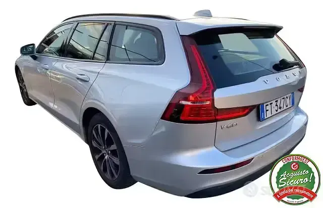 Usata Volvo V60 Business Edition 150 CV (110 kW) 2018 Grigio Station wagon