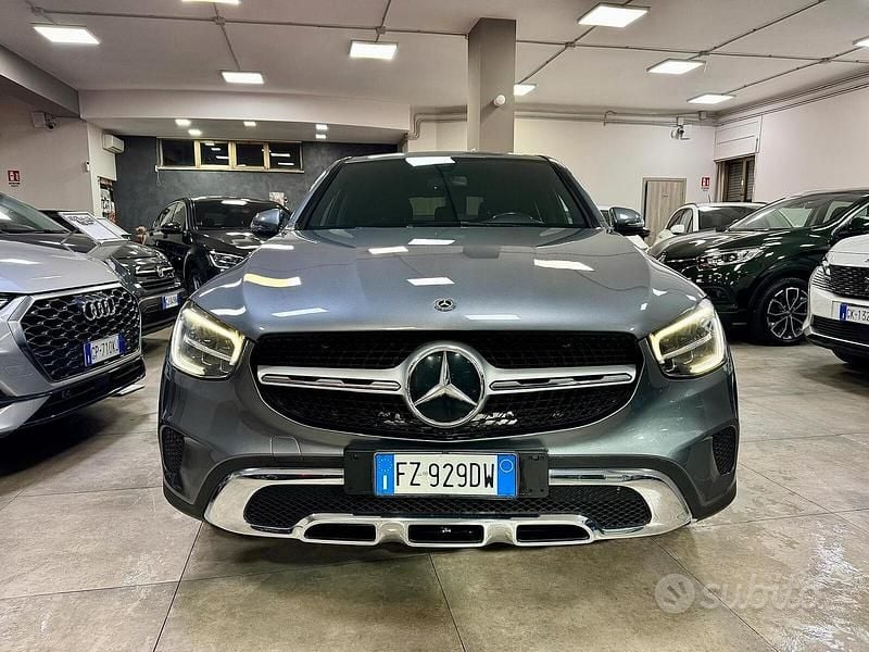 Usata Mercedes GLC220 194 CV (142 kW) 2019 Grigio Coupé