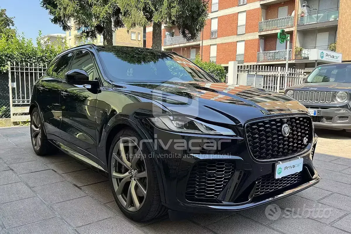 Usata Jaguar F-Pace SVR 551 CV (405 kW) 2023 Nero SUV