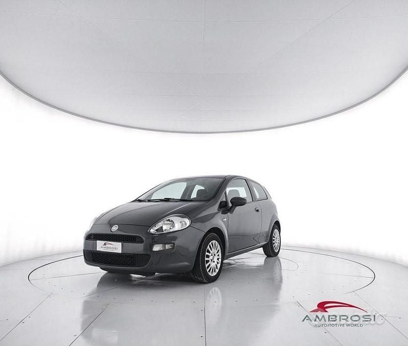 Usata Fiat Punto Lounge 75 CV (55 kW) 2014 Grigio Utilitaria