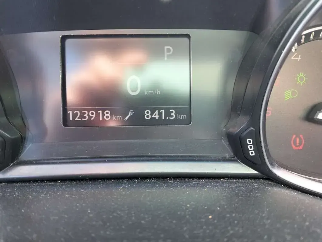 Usata Peugeot 308 Active 120 CV (88 kW) 2015 Grigio Berlina