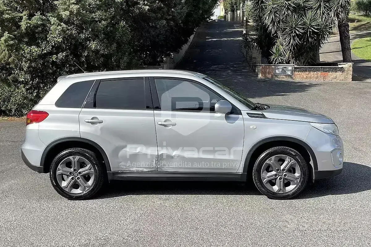 Usata Suzuki Vitara Cool 120 CV (88 kW) 2016 Grigio SUV