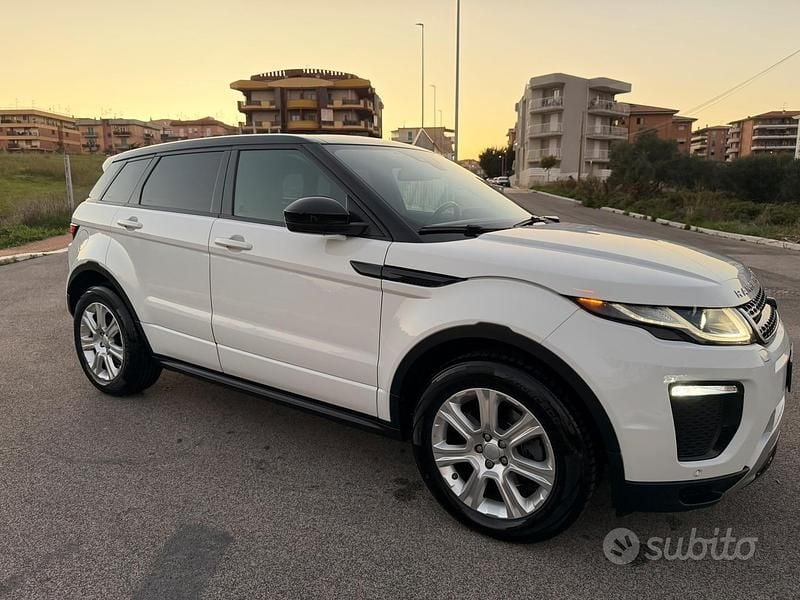 Bianco Usata 2017 Land Rover Range Rover evoque Dynamic Berlina | 19.890 € (Buon prezzo) - Immagine 1/4