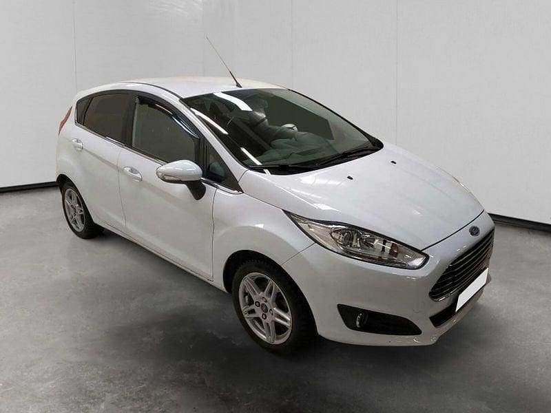 Usata Ford Fiesta Titanium 75 CV (55 kW) 2017 Bianco Utilitaria