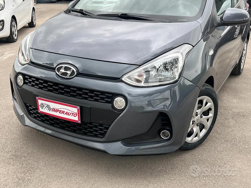 Usata Hyundai i10 68 CV (50 kW) 2019 Grigio Utilitaria