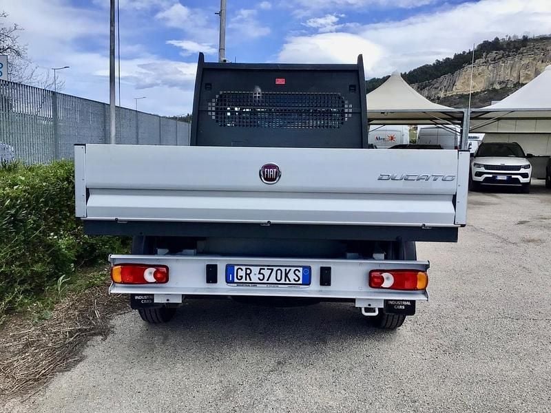 Usata Fiat Ducato 190 CV (139 kW) 2023 Bianco Furgone