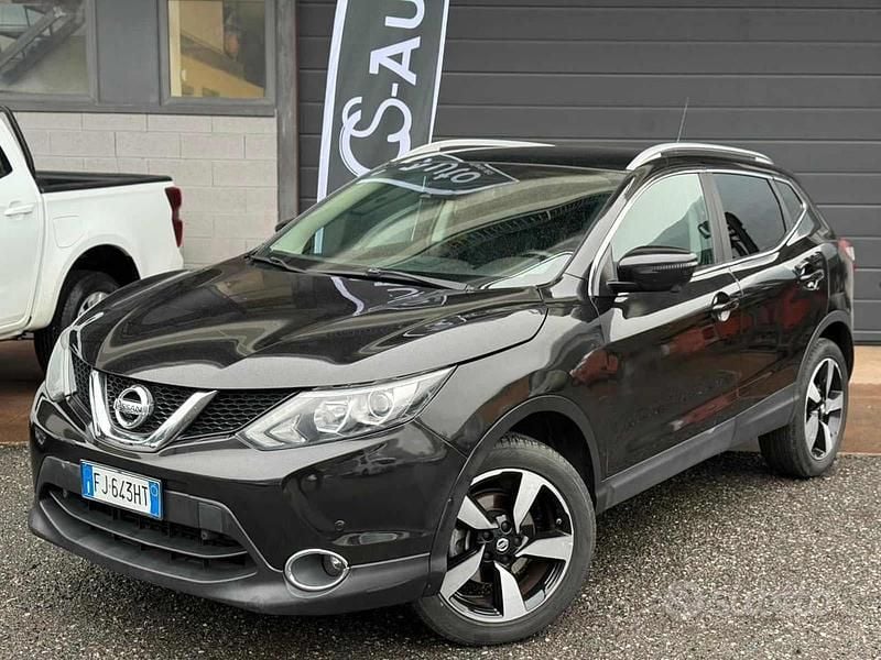 Usata Nissan Qashqai Acenta 110 CV (80 kW) 2017 Nero SUV