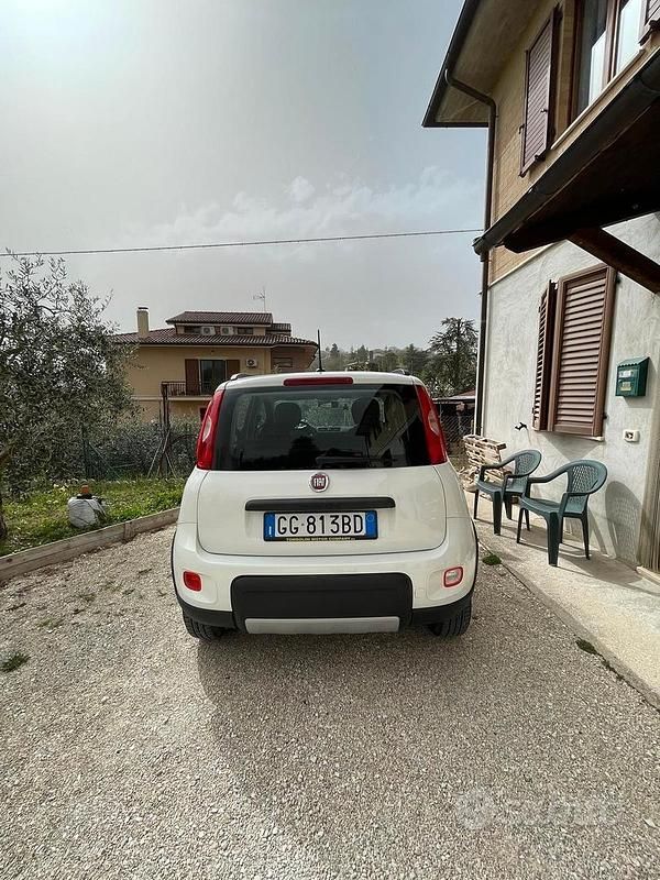 Usata Fiat Panda 4x4 85 CV (62 kW) 2021 Bianco Utilitaria