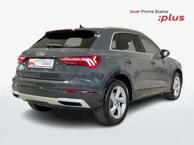 Usata Audi Q3 Advanced 150 CV (110 kW) 2024 Grigio nano metallizzato SUV