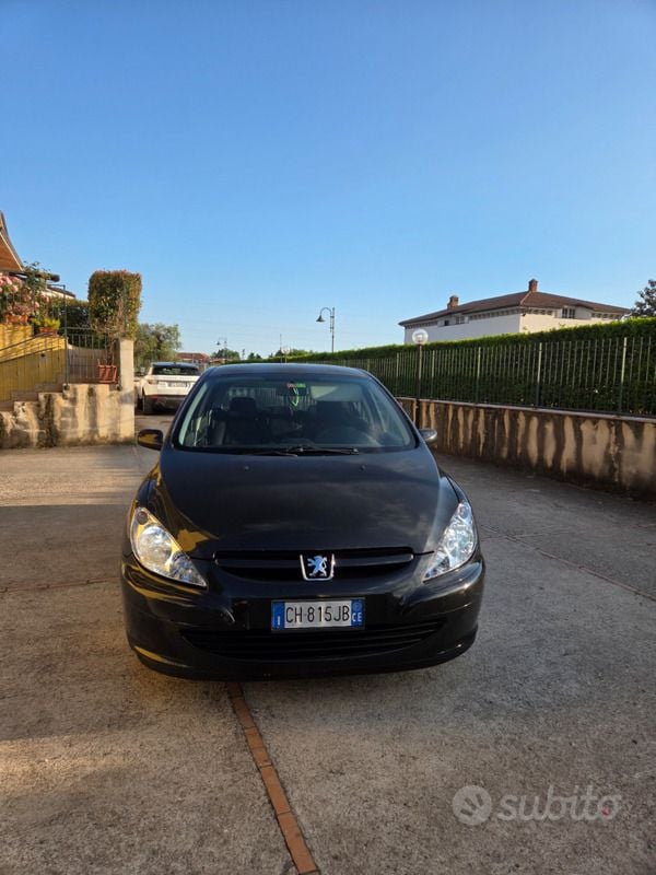 Usata Peugeot 307 110 CV (80 kW) 2003 Nero Berlina