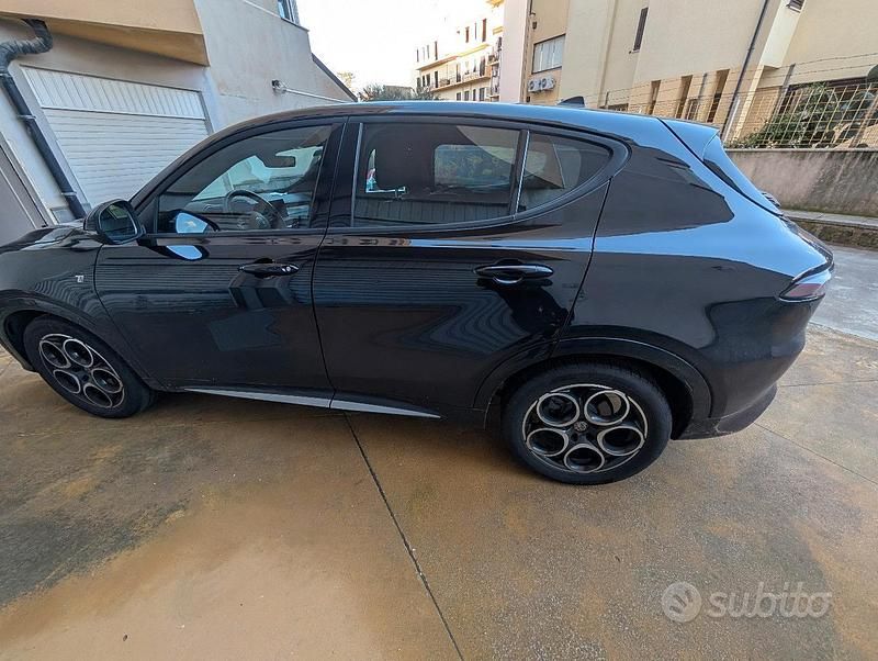 Usata Alfa Romeo Tonale Ti 131 CV (96 kW) 2023 Nero SUV