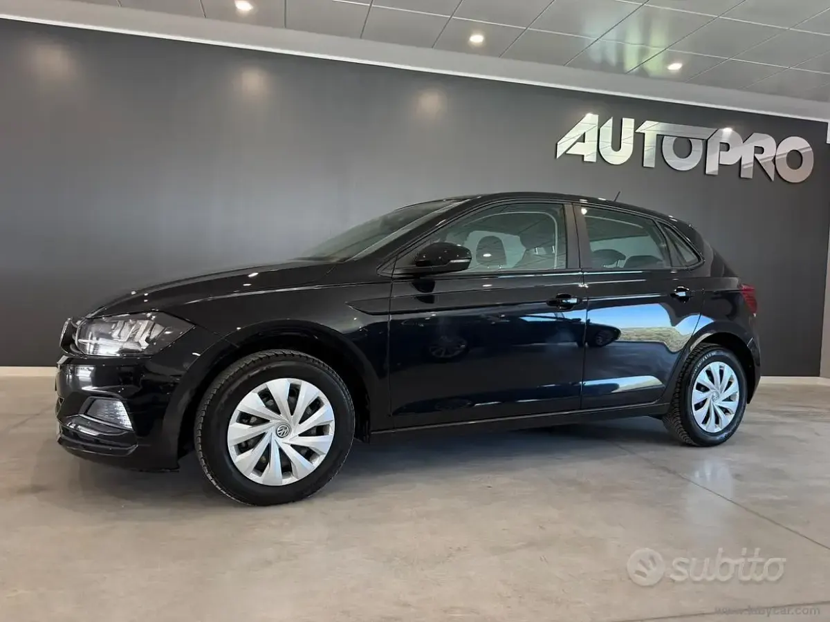 Usata VW Polo Comfortline 80 CV (58 kW) 2018 Nero Utilitaria