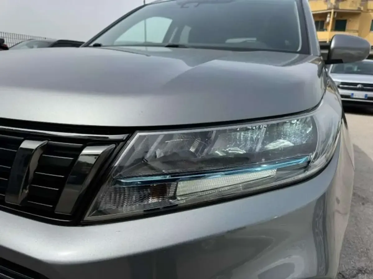 Usata Suzuki Vitara 129 CV (94 kW) 2021 Grigio SUV