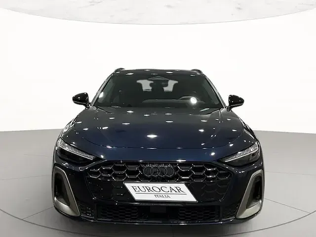 Begagnad Audi A5 S-Line 204 HK (150 kW) 2024 Blå Kombi