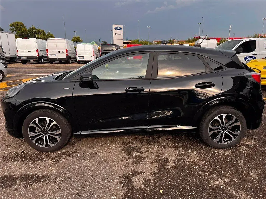 Usata Ford Puma ST-Line 125 CV (91 kW) 2022 Agate black (metallizzato) SUV