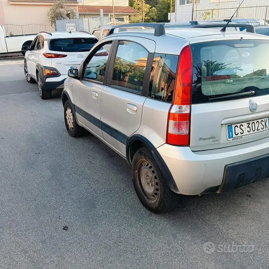 Occasion Fiat Panda 4x4 Climbing 60 ch (44 kW) 2005 Gris Citadine