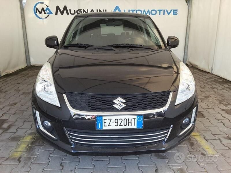 Nero Usata 2015 Suzuki Swift Cool Tre volumi | 7900 € (Buon prezzo) - Immagine 1/4