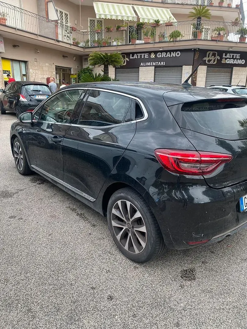 Usata Renault Clio Intens 101 CV (74 kW) 2020 Nero Berlina