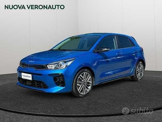 Blu Usata 2022 Kia Rio GT-Line Tre volumi | 16.900 € (Buon prezzo) - Immagine 1/4