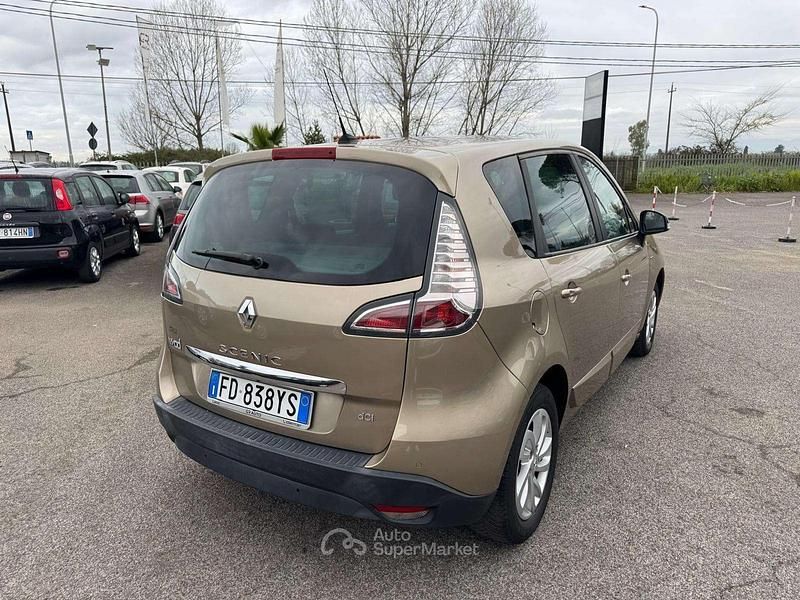 Usata Renault Scénic III LIMITED 110 CV (80 kW) 2016 Marrone Monovolume
